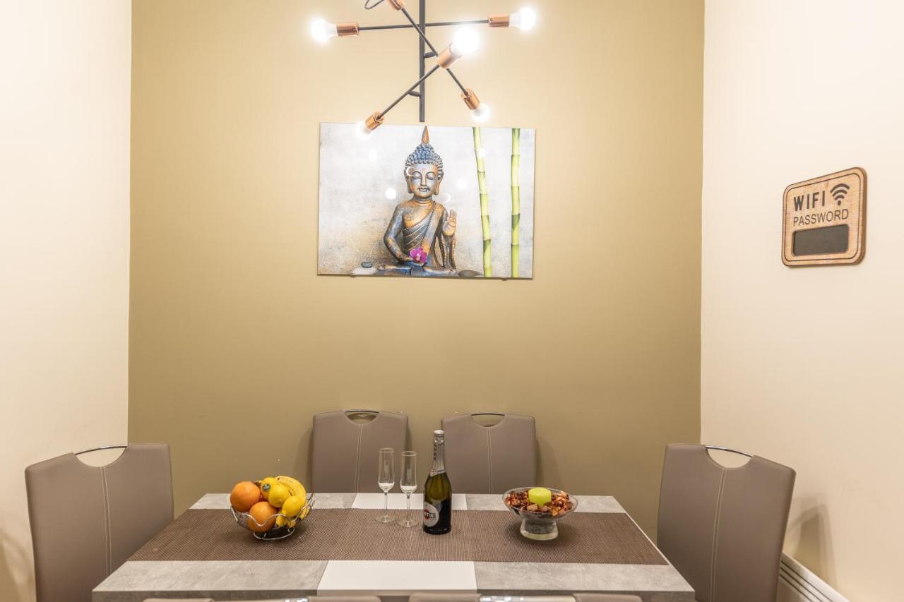 Wiky'S Apartman With 3Bathrooms Budapest Ngoại thất bức ảnh